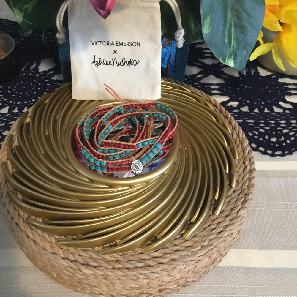 VICTORIA EMERSON CORAL & TURQUOISE   BEAD NATURAL LEATHER WRAP BRACELET/NWOT/34”